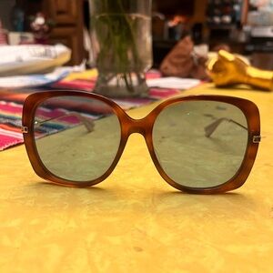 Gucci Sunglasses Tortoise with Blue Lenses Butterfly GG0511S